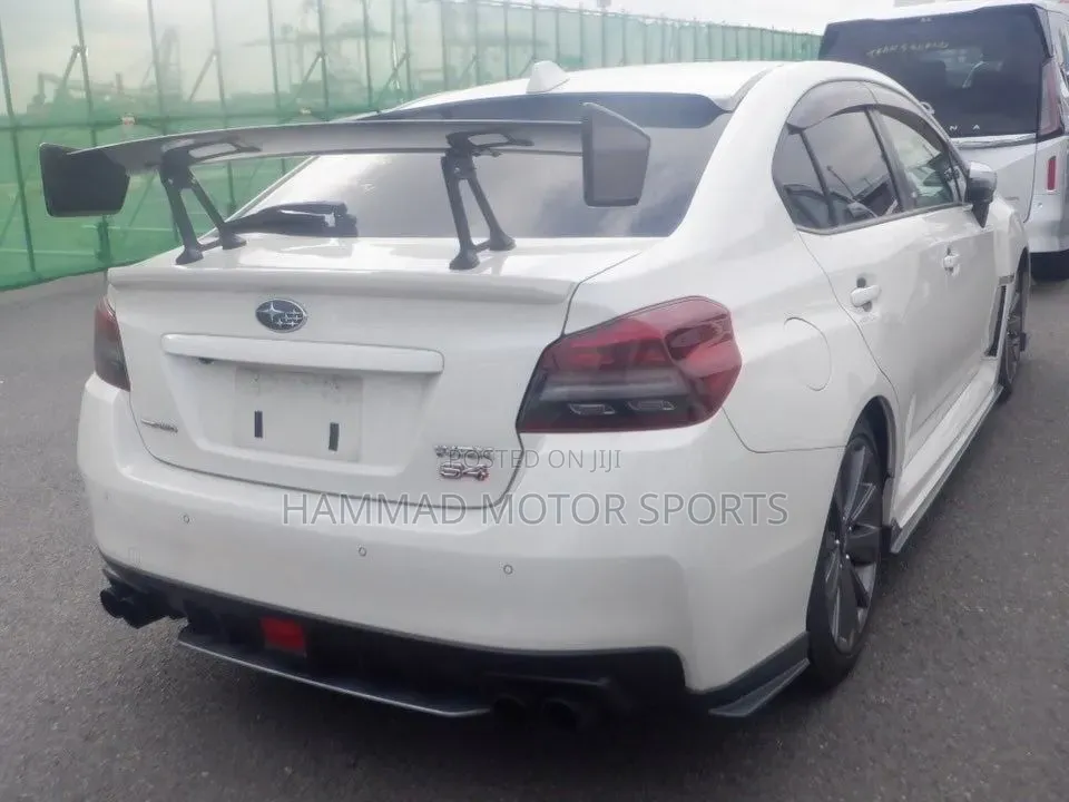 Subaru WRX Premium Series.Gray 2019 White