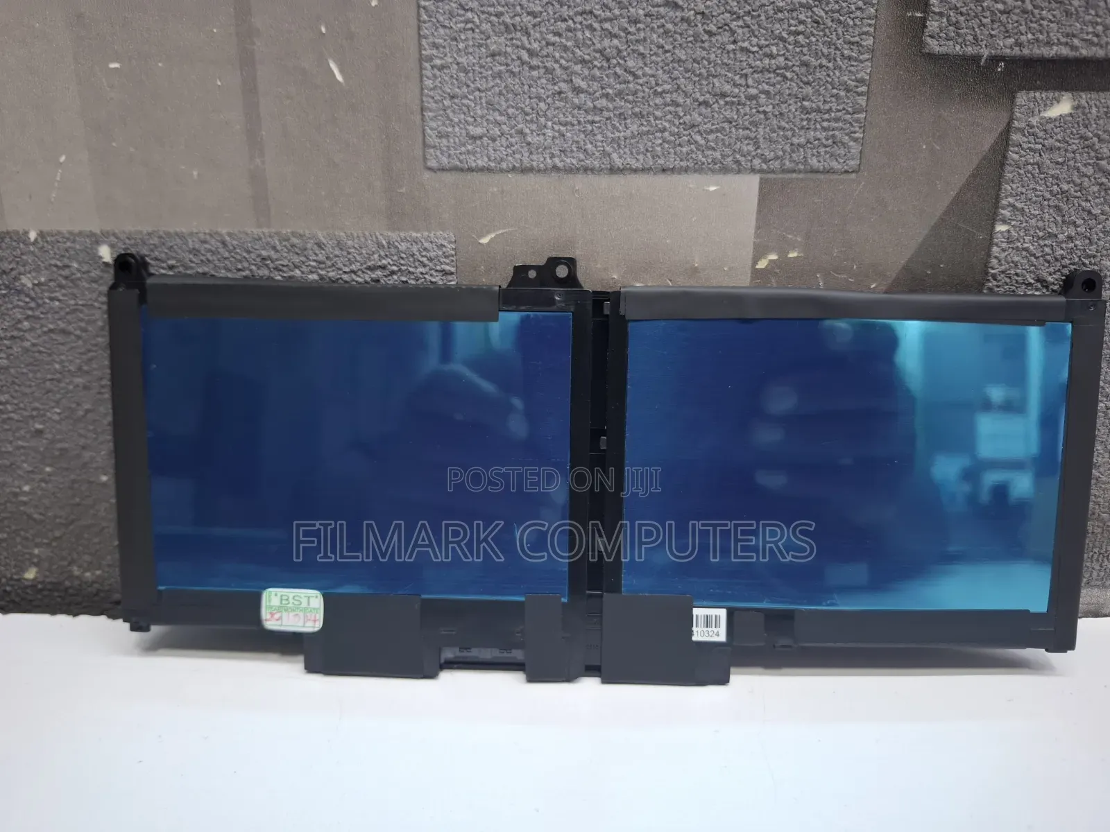 Original Dell Type MXV9V Internal Rechargeable Laptop Battery