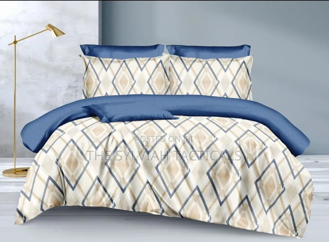 *Cotton Binded Duvet* Size: 7*8 Pillowcases: 2pcs Bedsheet: