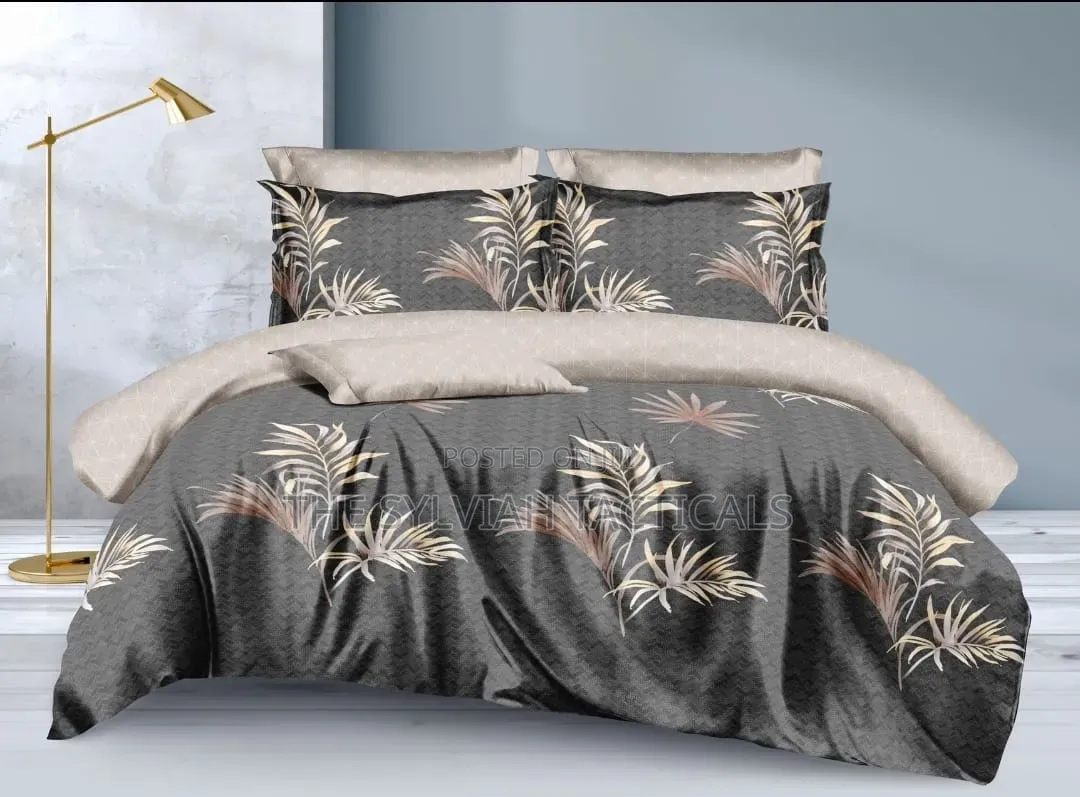 *Cotton Binded Duvet* Size: 7*8 Pillowcases: 2pcs Bedsheet: