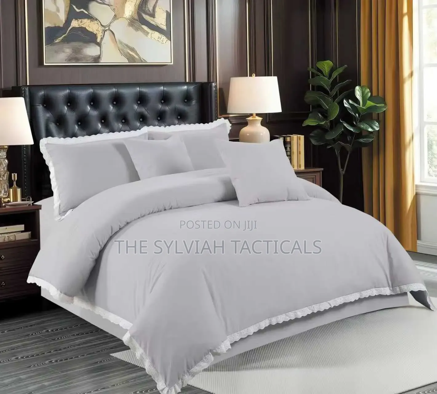  Fancy Duvet
1bedsheet 
2pillowcases
2 Cushion Covers