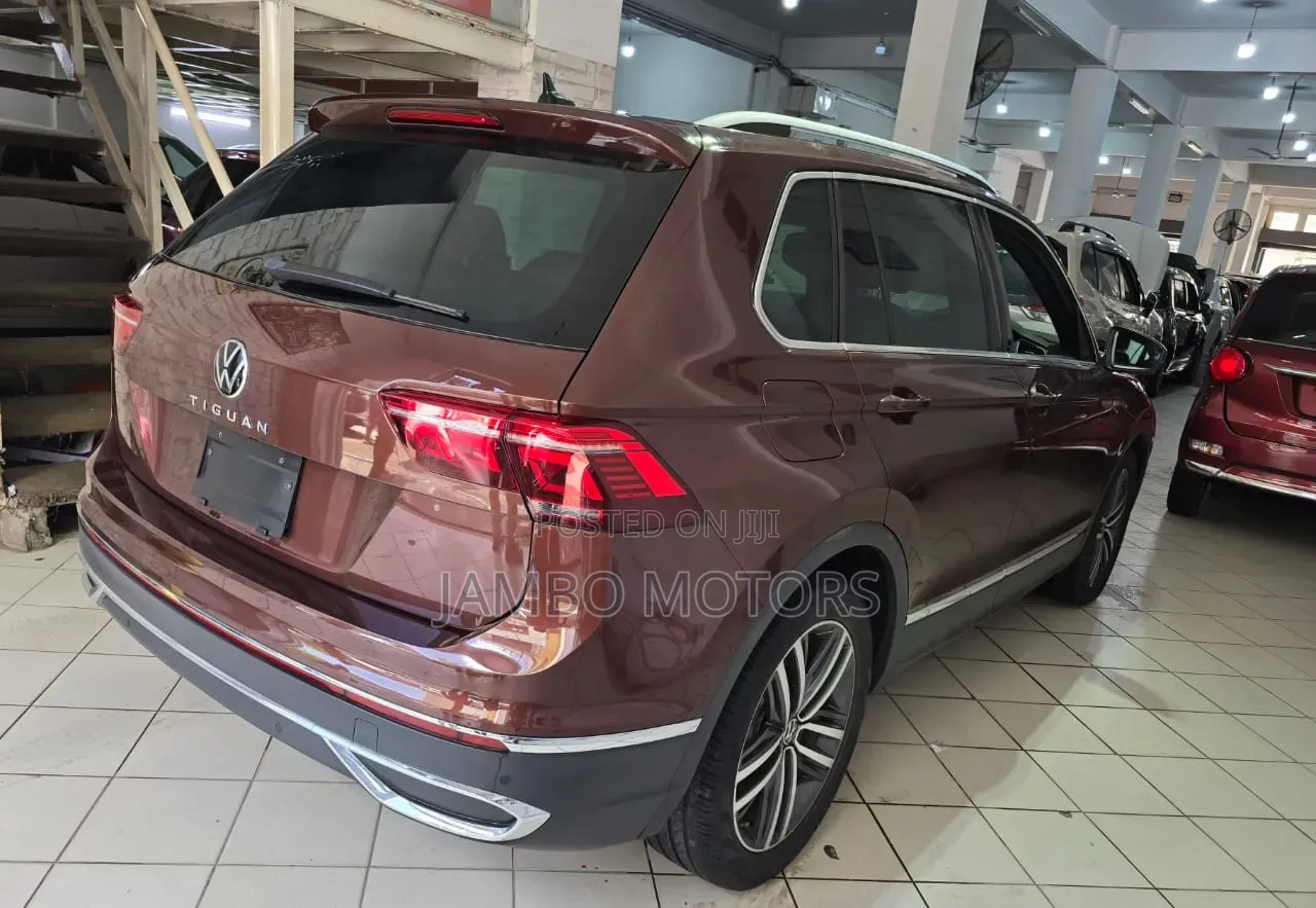 Volkswagen Tiguan 2.0T SE 2022 Brown