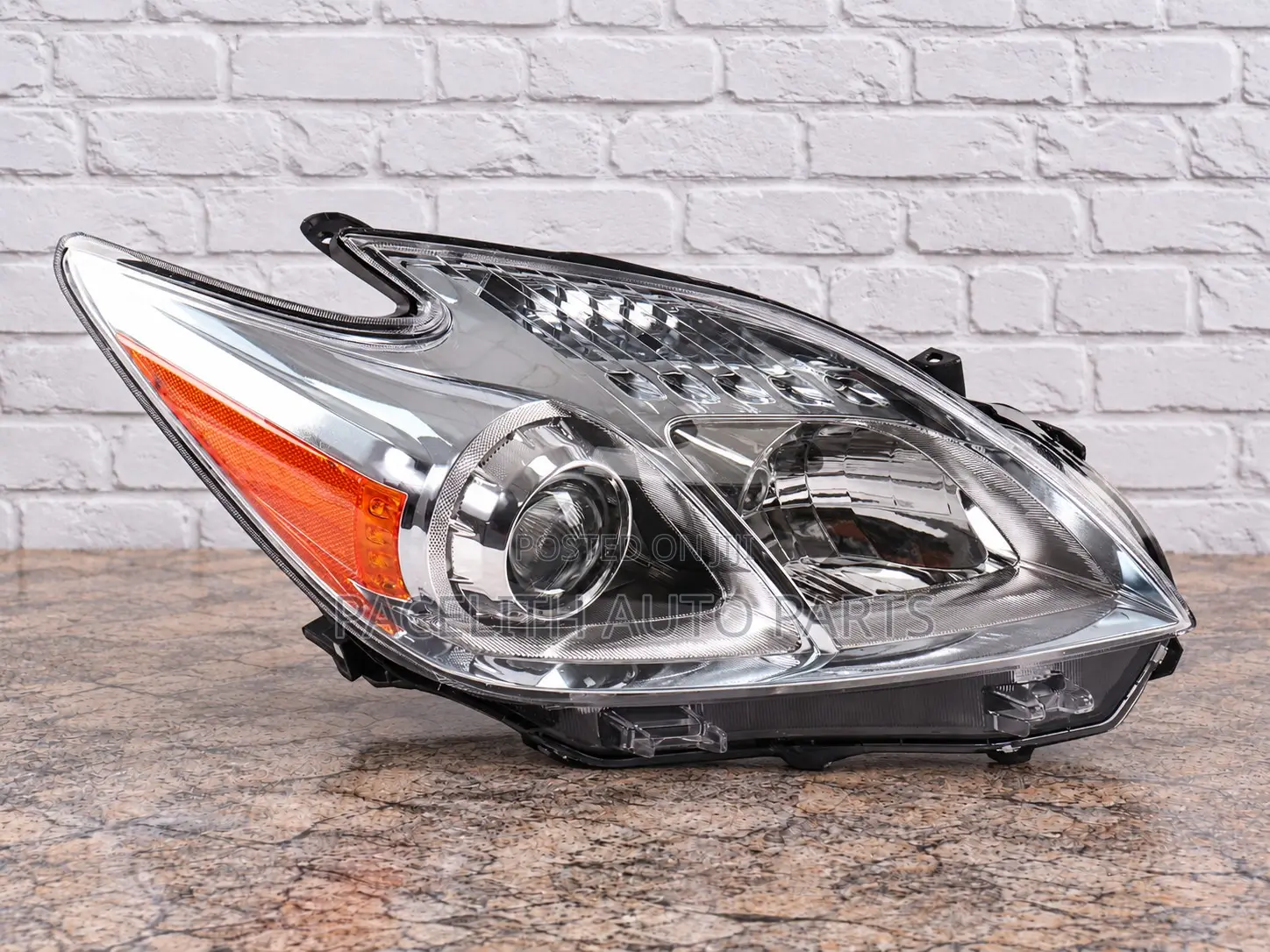 Head Lamp / Head Light Toyota Prius 2009 - 2011
