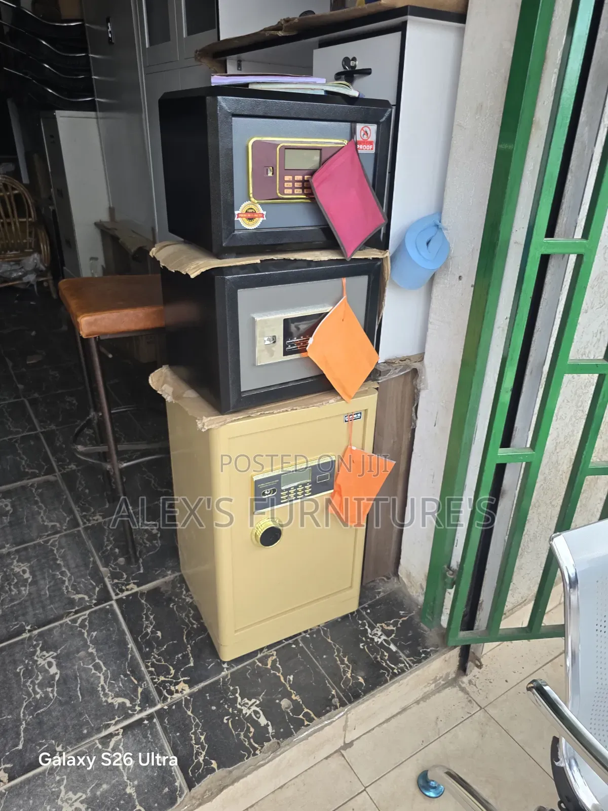 Chavel Chrome Safe