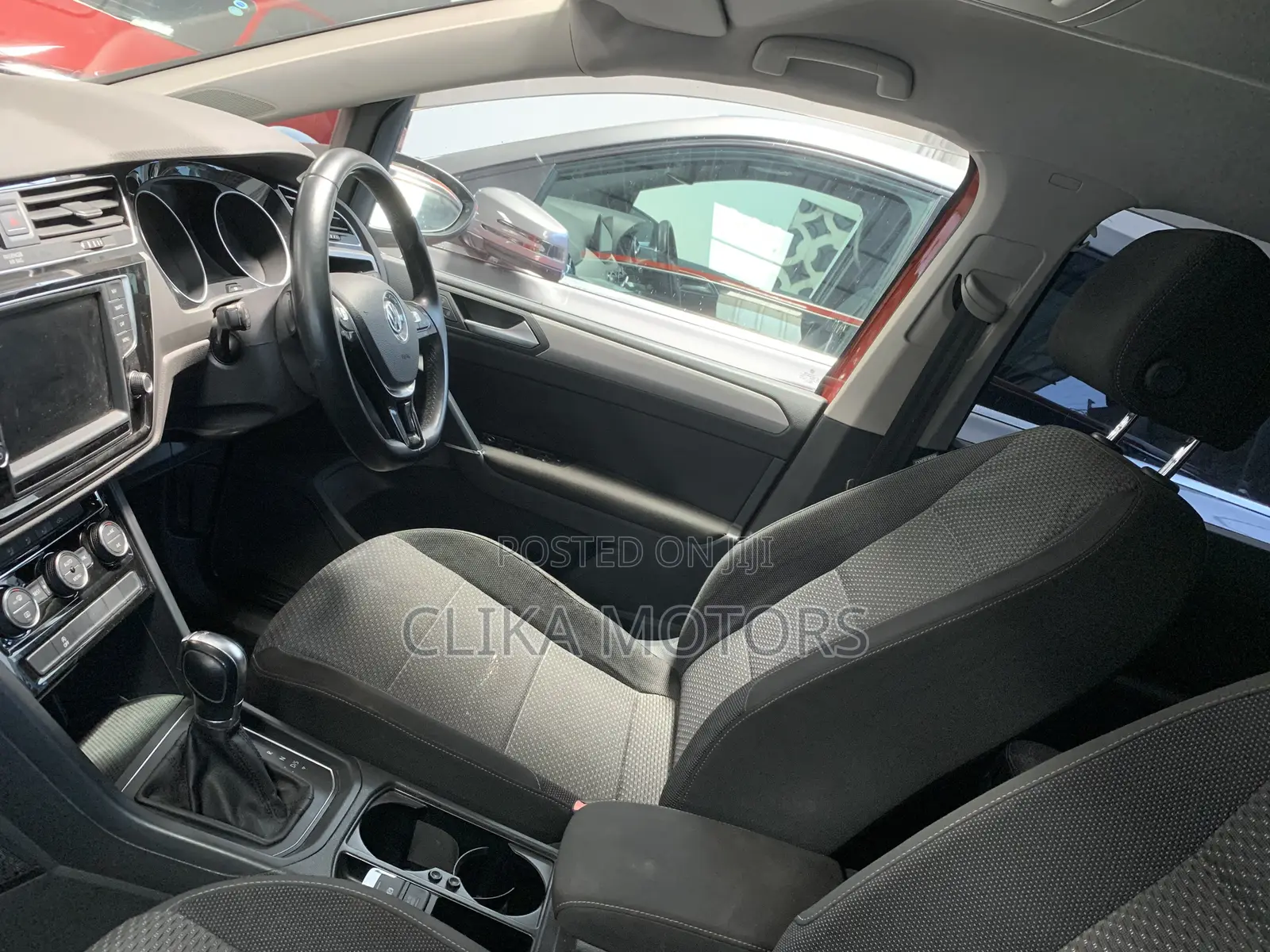 Volkswagen Touran 2019 Orange