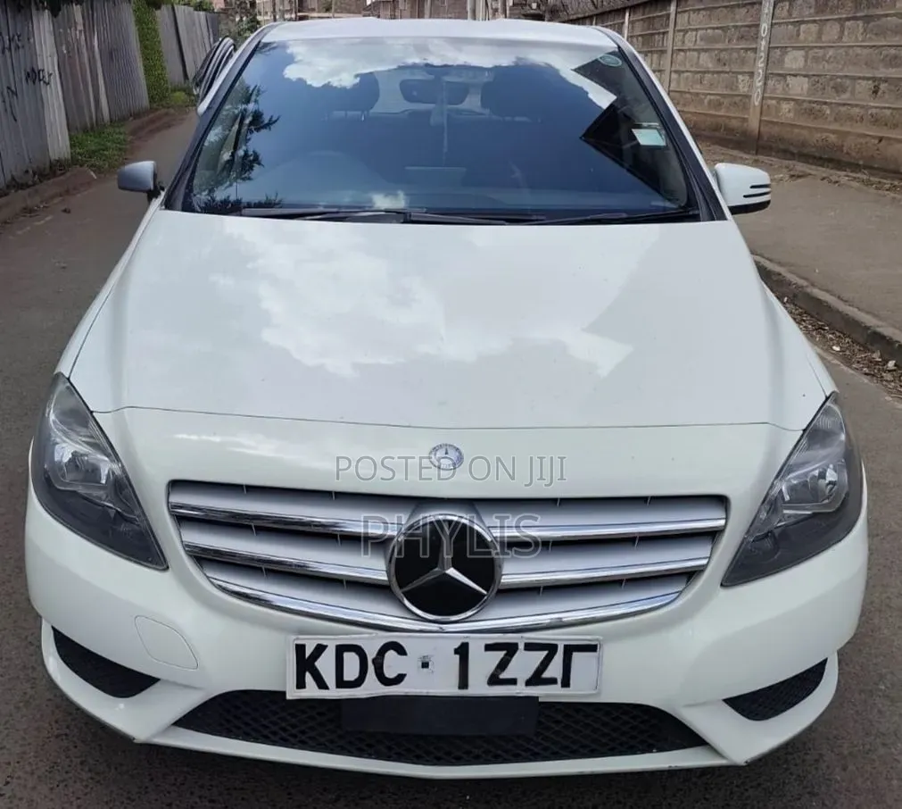 Mercedes-Benz B-Class 2014 White