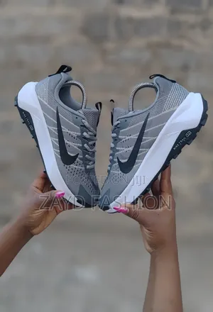 Nike Wildhorse 10 Trail Grey Running Shoes