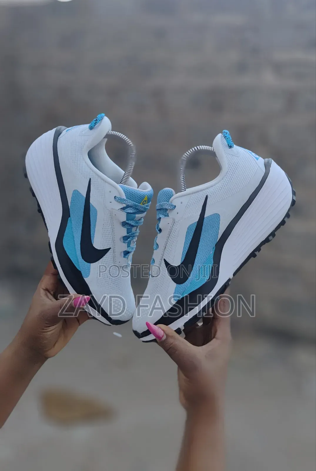 ACG Pegasus Trail White/Blue Running Shoes