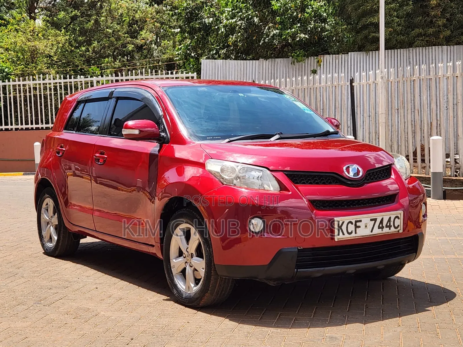 Toyota IST 2008 Red