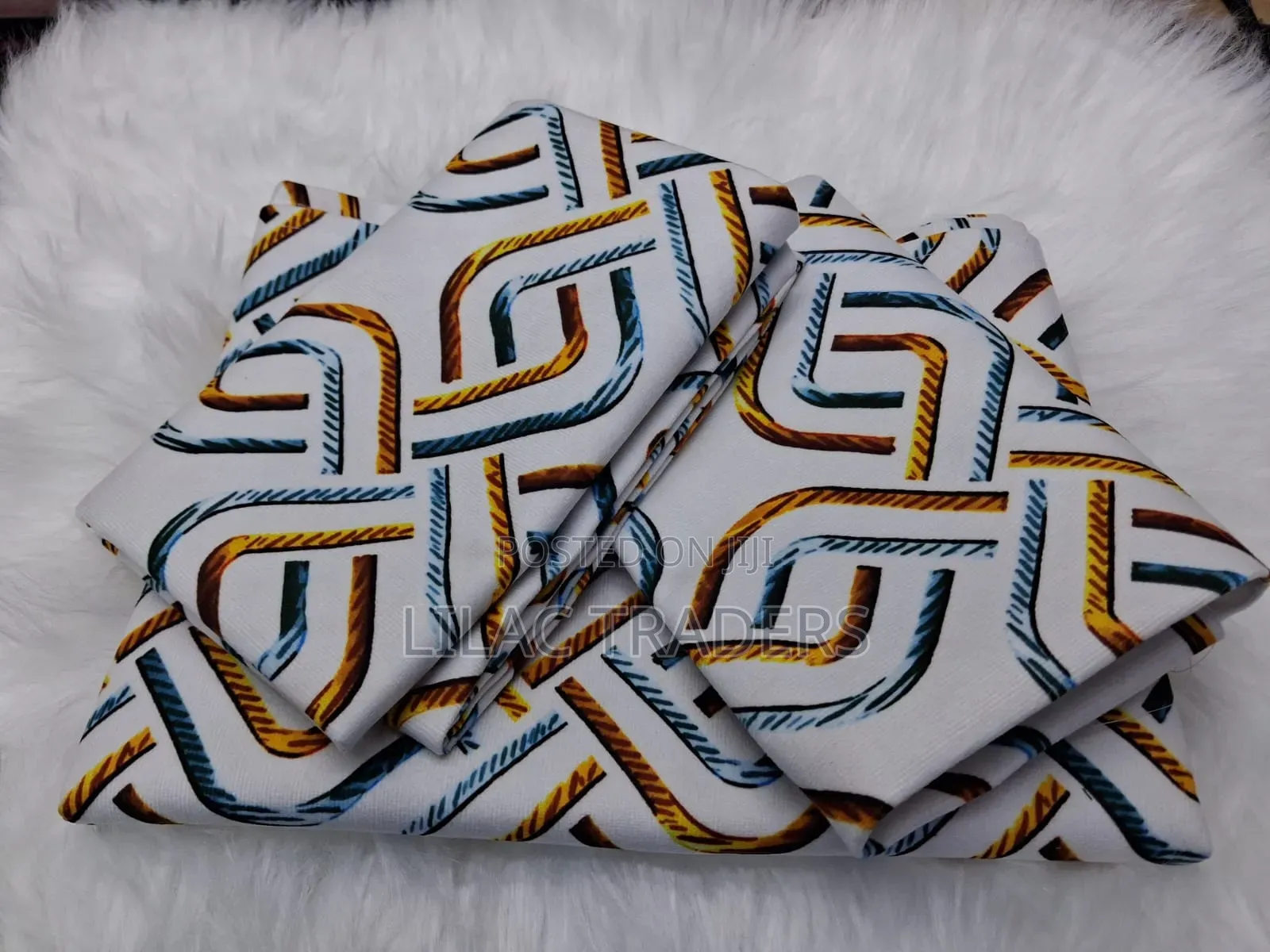 Stylish Bed Runner With 2 Matching Pillowcases Pro