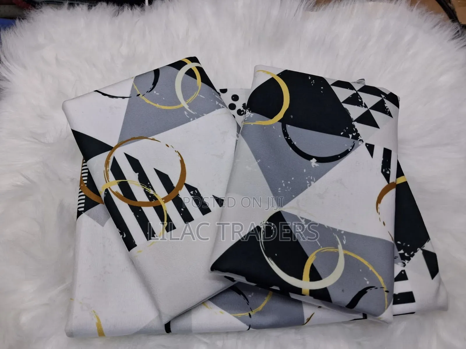 Classy Bed Runner and Pillowcase Set Pro