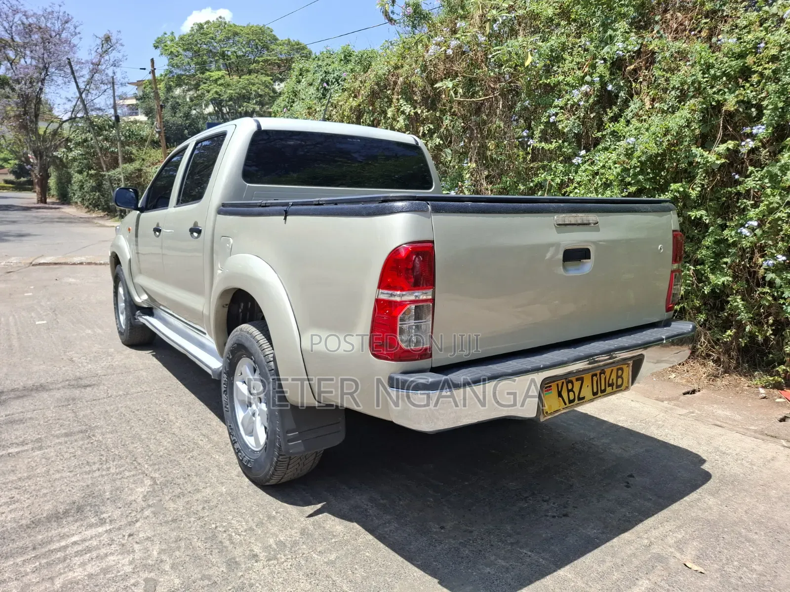 Toyota Hilux 2013 Gold