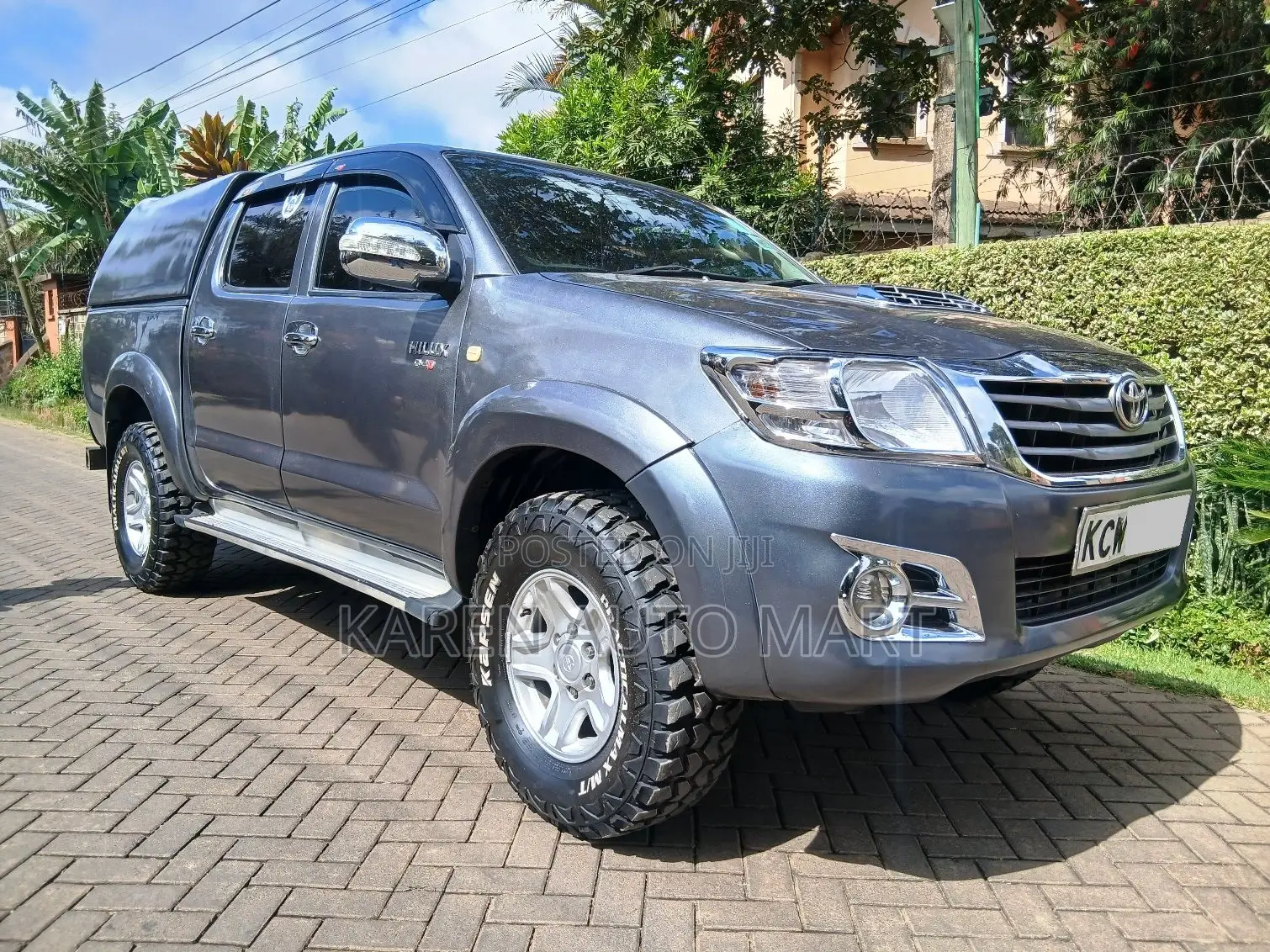 Toyota Hilux 2012 Gray