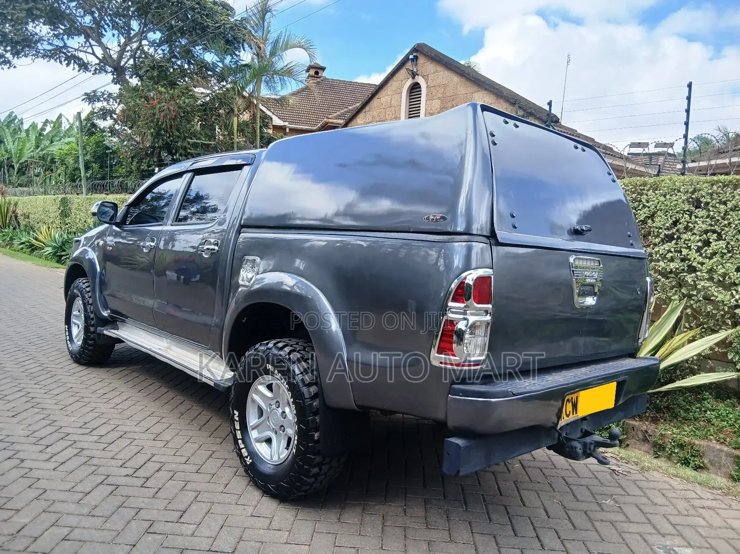 Toyota Hilux 2012 Gray
