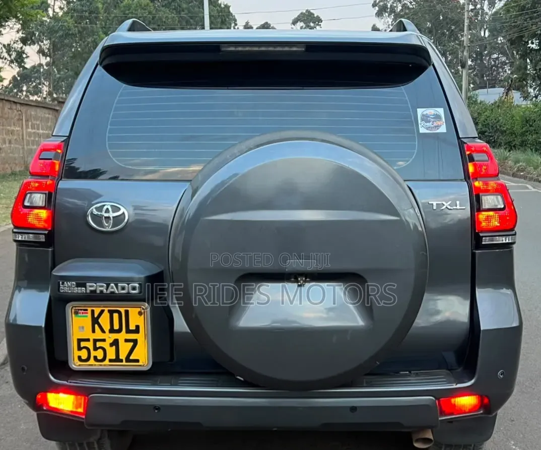 Toyota Land Cruiser Prado 2017 Red