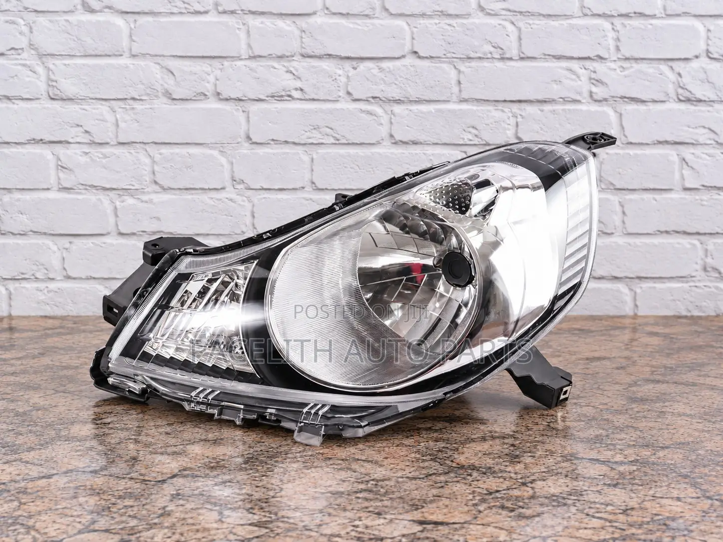 Head Lamp / Head Light Nissan Wingroad Y12 Ad Van Single Round