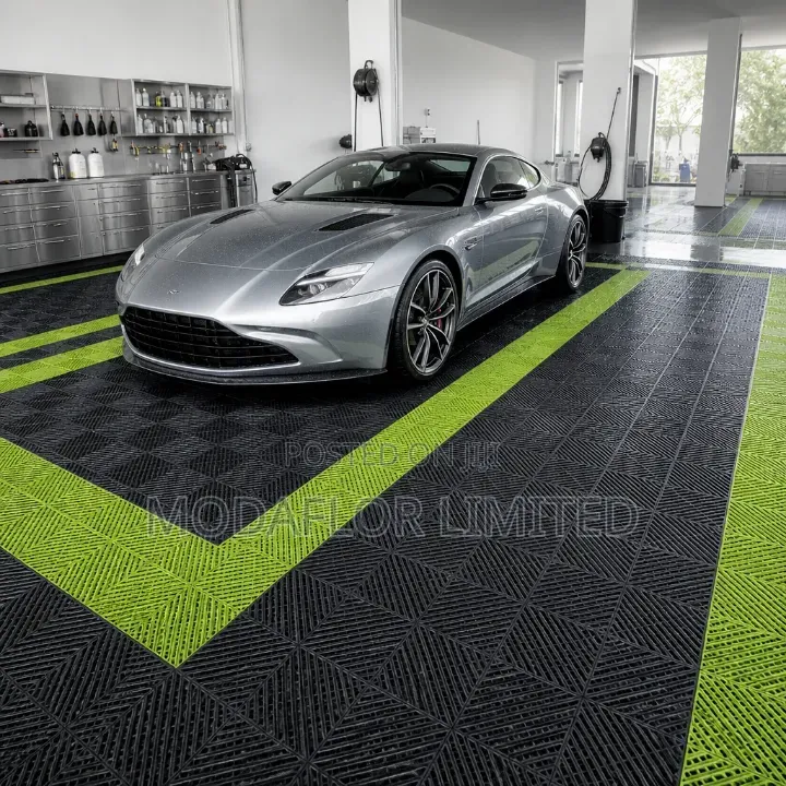 Residential Garage Floor Tiles for Car Parking