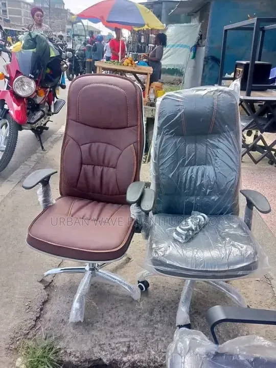 Heavy Duty Leather Office Chairs