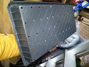 Hydroponic Tray for Leafy Greens - With Holes