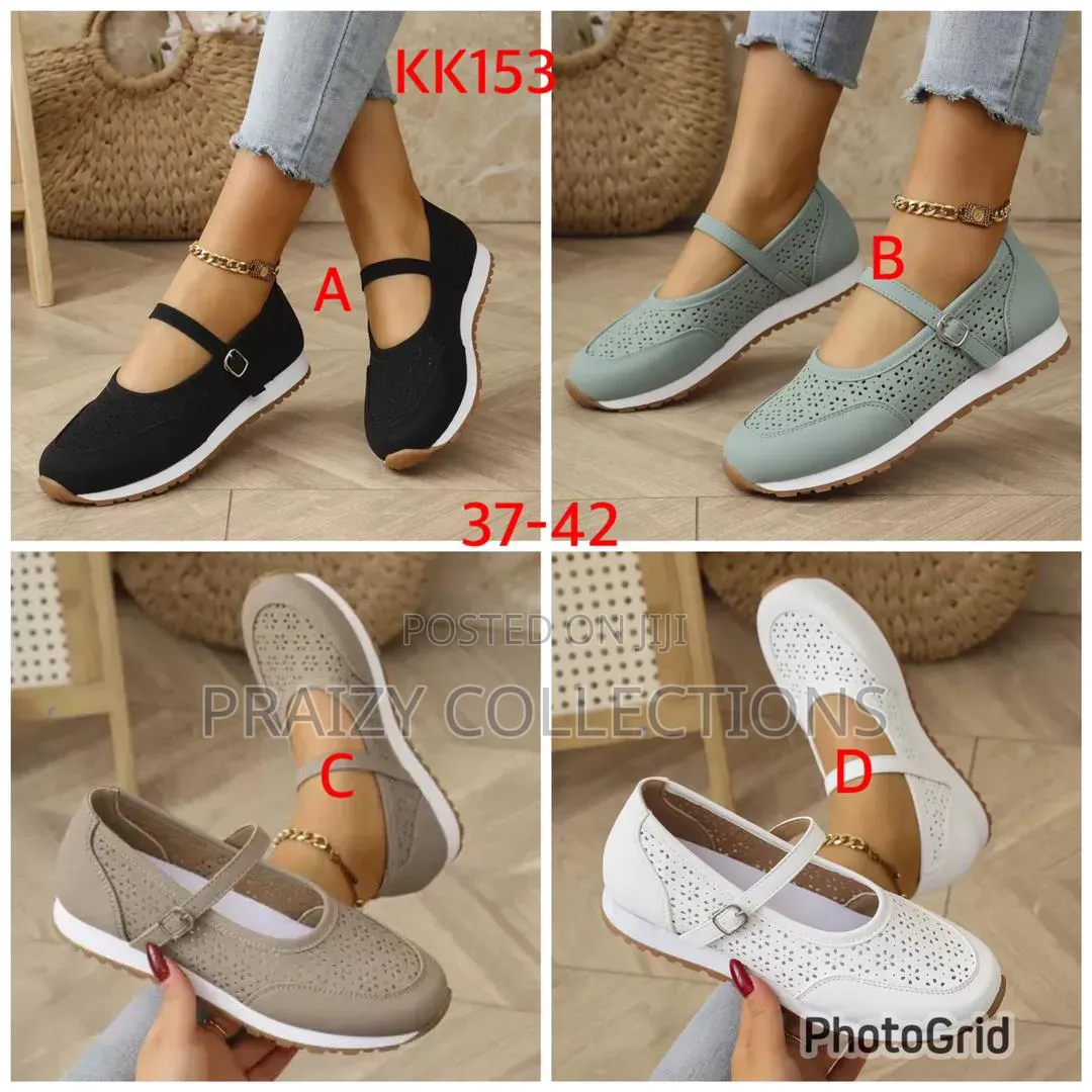 Comfortable Ladies Flat Shoes With Rubber Sole