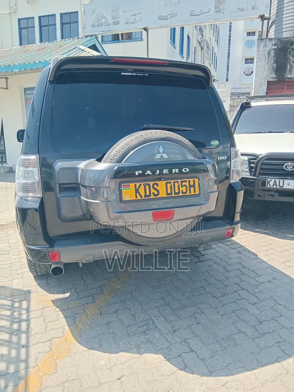 Mitsubishi Pajero 2017 Black