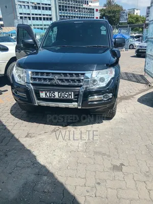 Mitsubishi Pajero 2017 Black