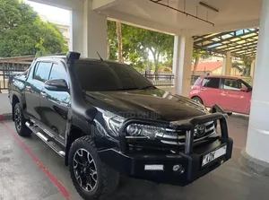 Toyota Hilux 2016 Black