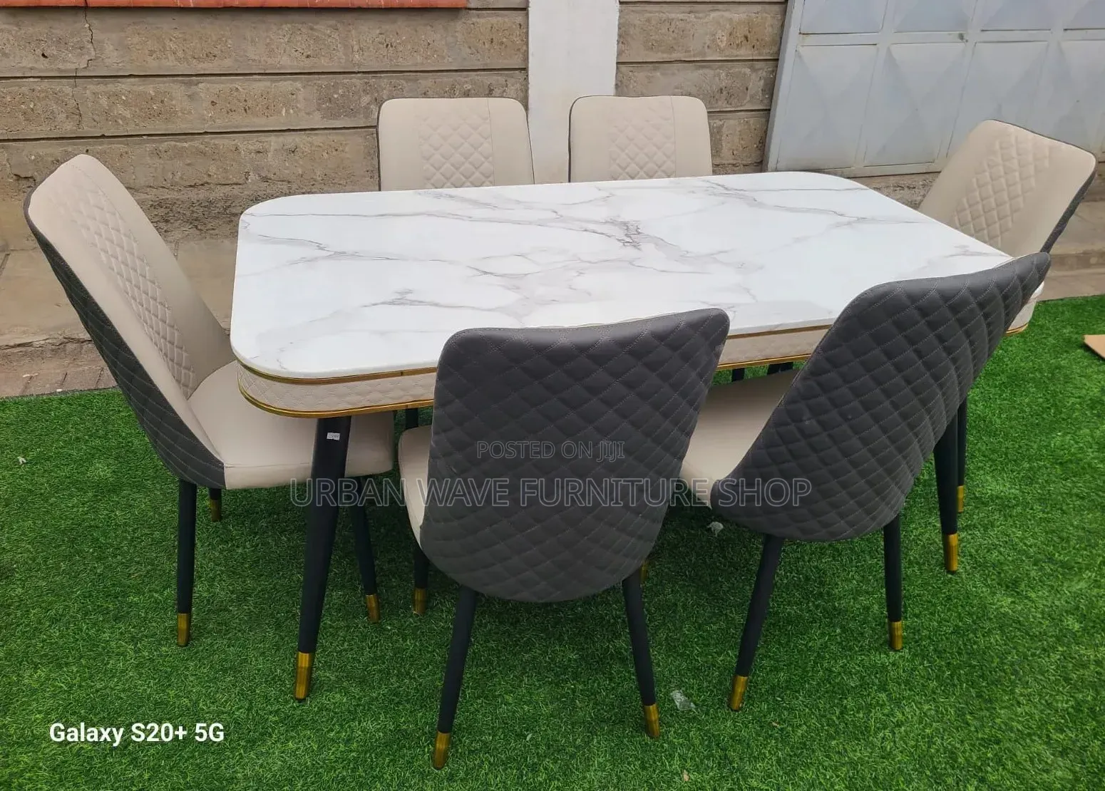 Kings Palace Dining Set