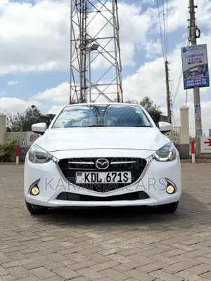Mazda Demio 2016 Silver
