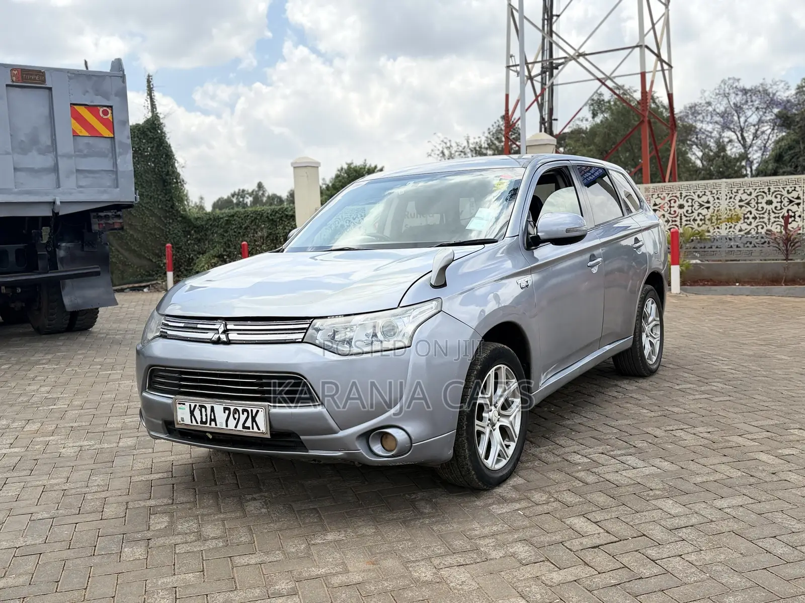 Mitsubishi Outlander 2.0 PHEV AWD 2014 Silver