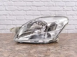 Casp Head Lamp / Head Light Toyota Belta 2005 - 2007