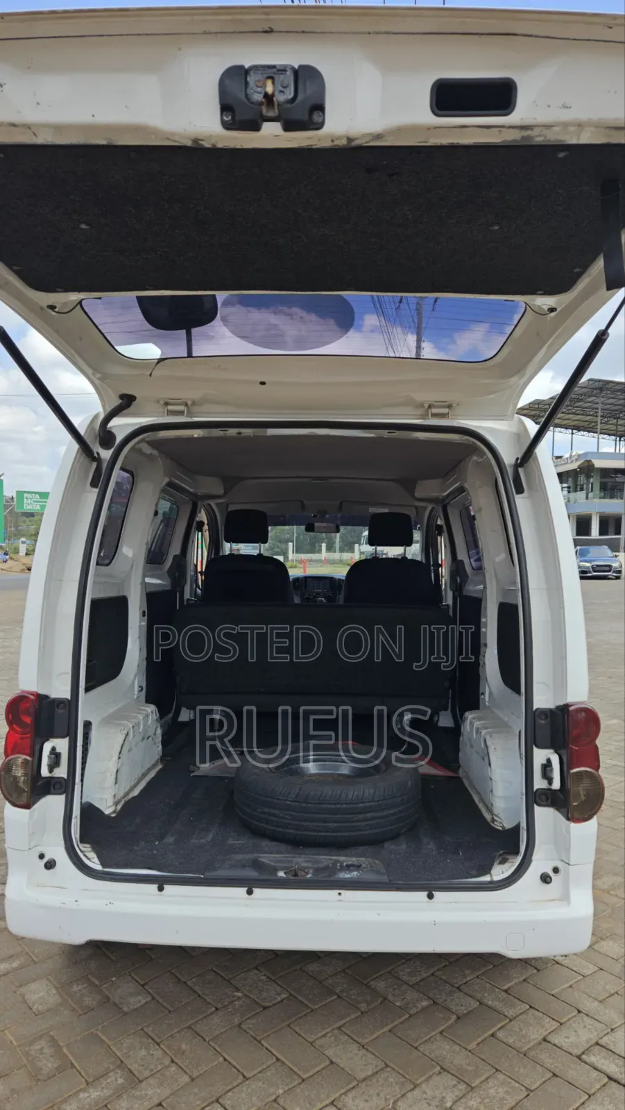 Nissan NV200 2015 White