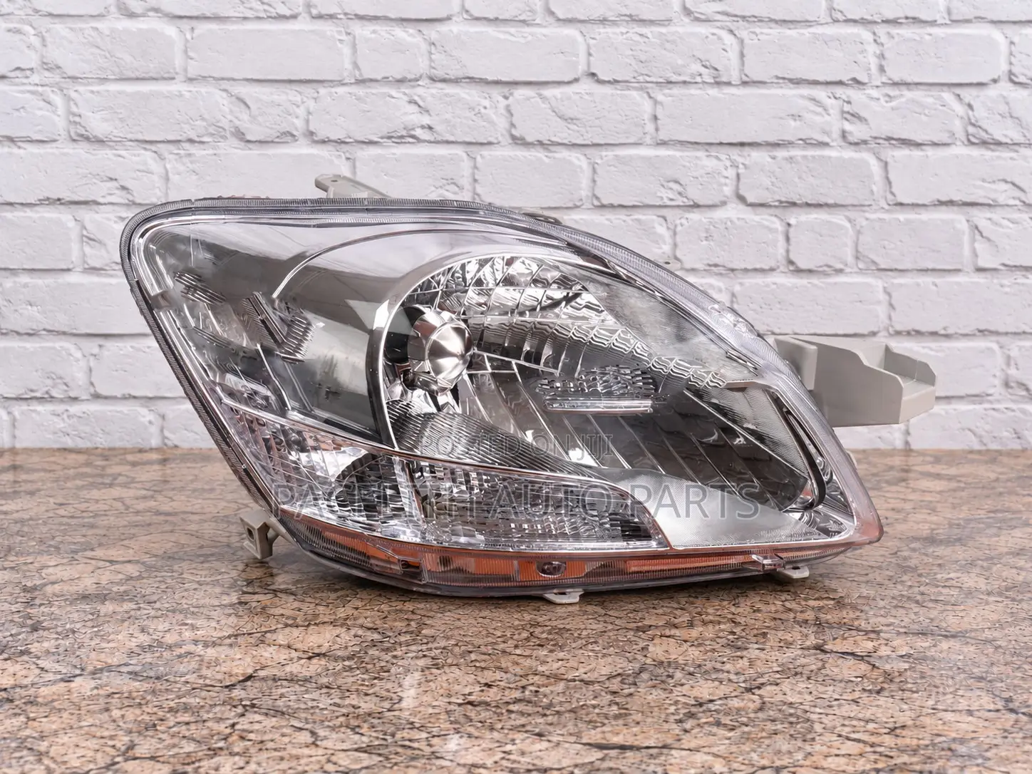 Depo Head Lamp / Head Light Toyota Belta 2005 - 2007