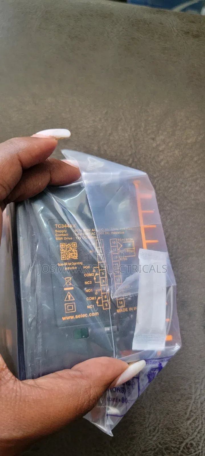 SELEC TC344 Temperature Controller
