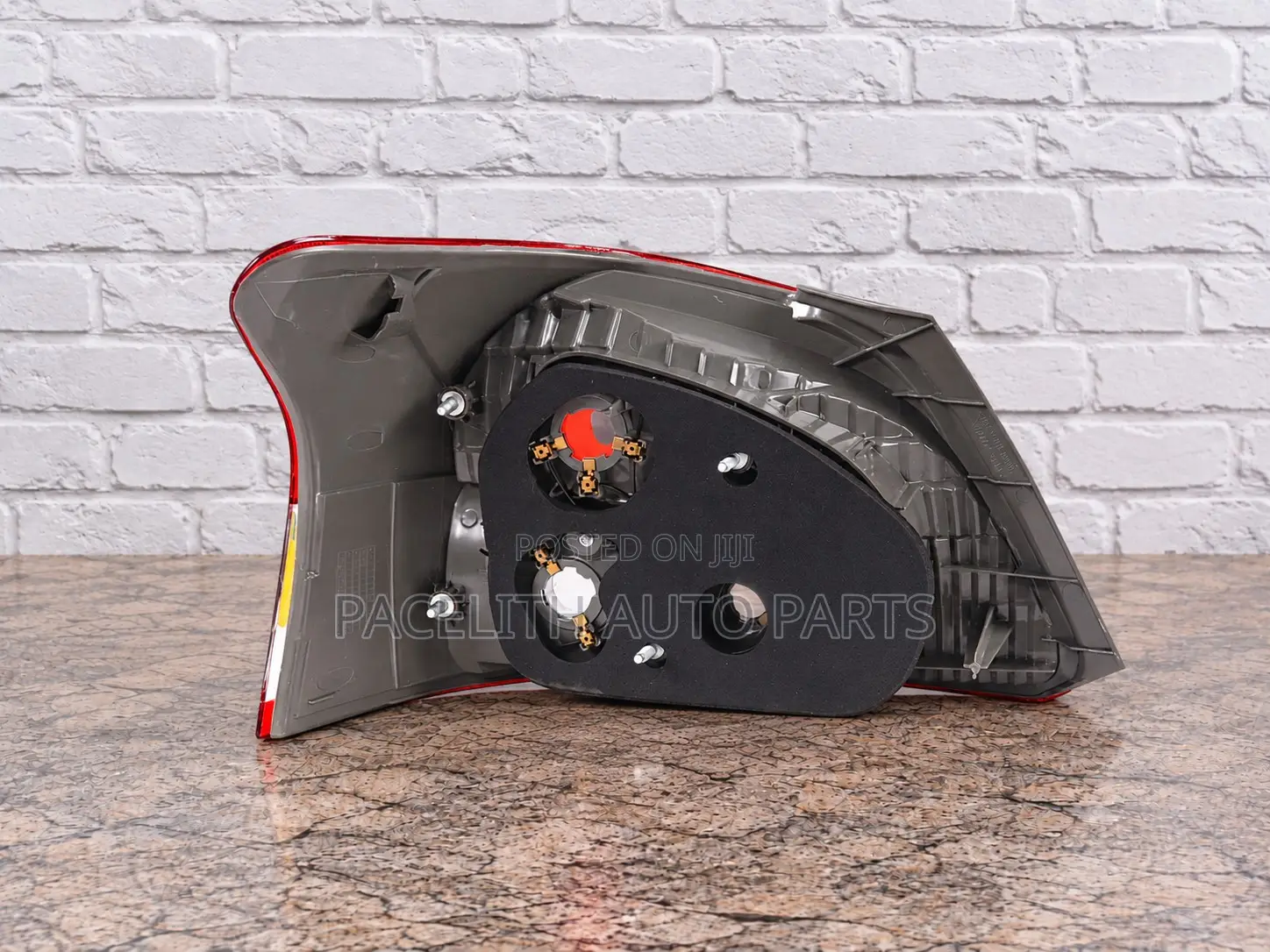 Tail Lamp / Taillight Toyota Belta 2005 - 2007