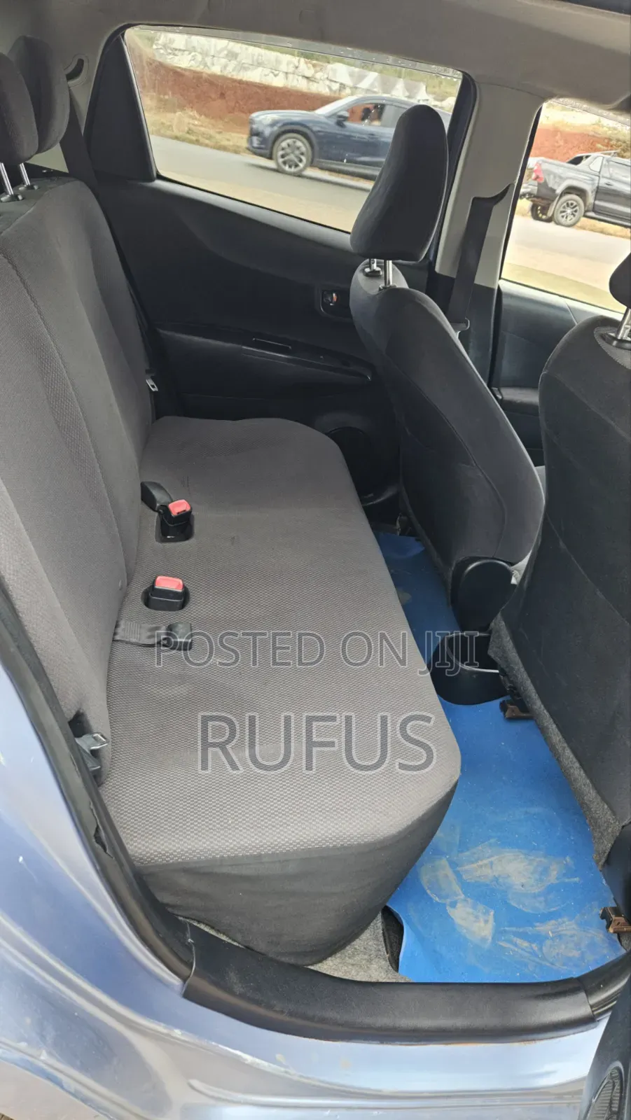 Toyota Vitz 1.3 FWD 5dr 2013 Blue