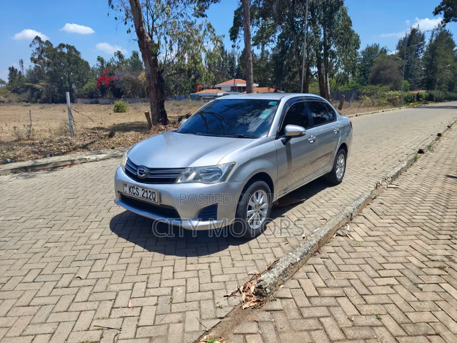 Toyota Axio 1.5 G 2WD 2012 Silver