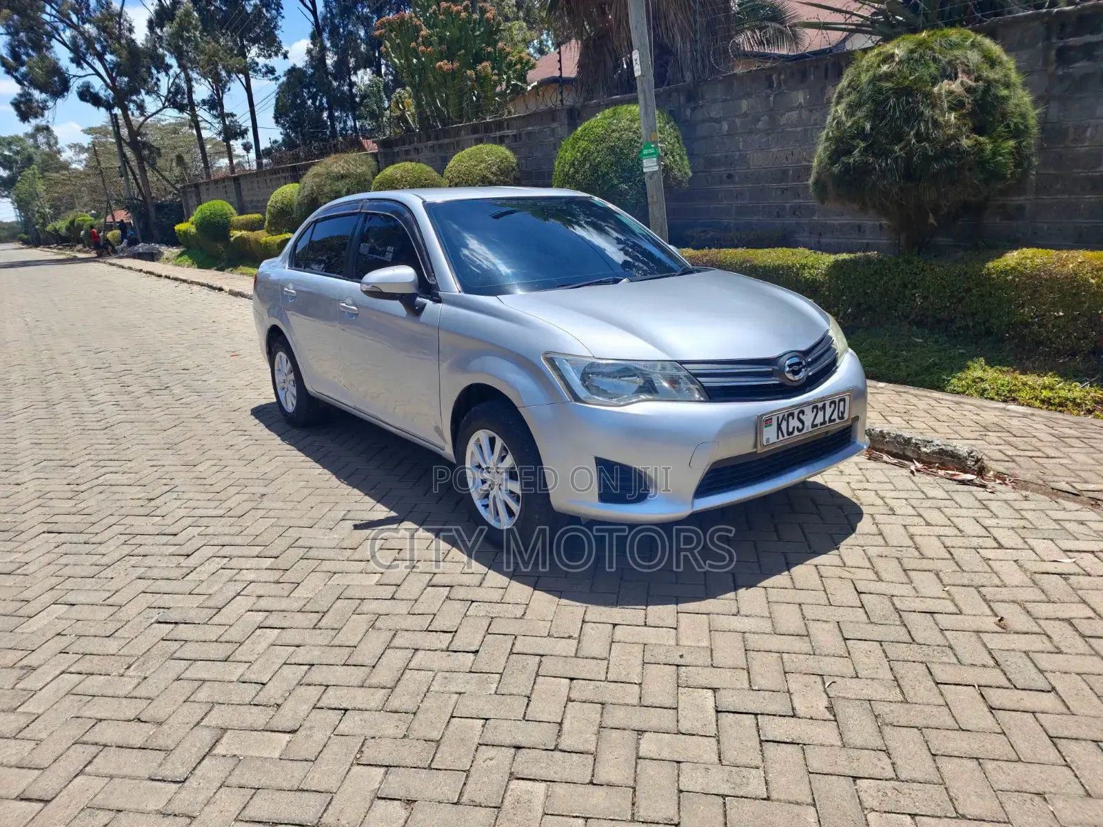 Toyota Axio 1.5 G 2WD 2012 Silver