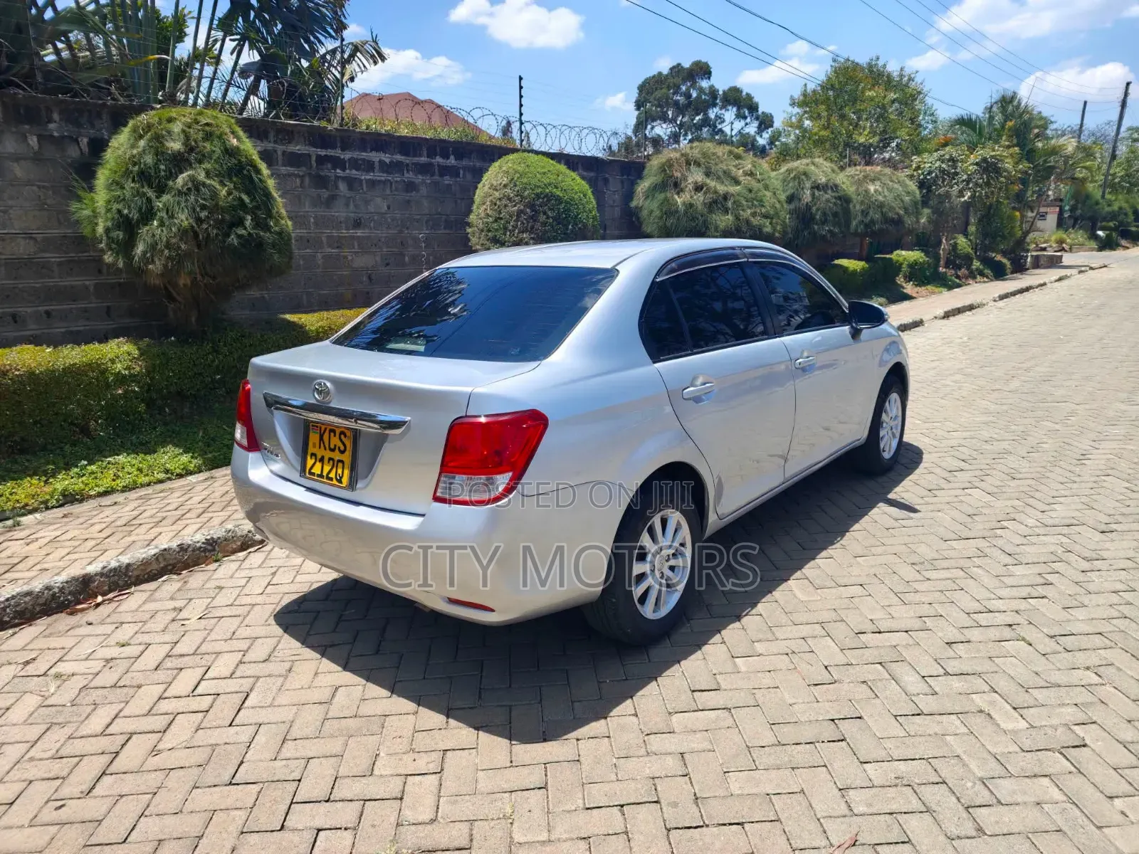 Toyota Axio 1.5 G 2WD 2012 Silver