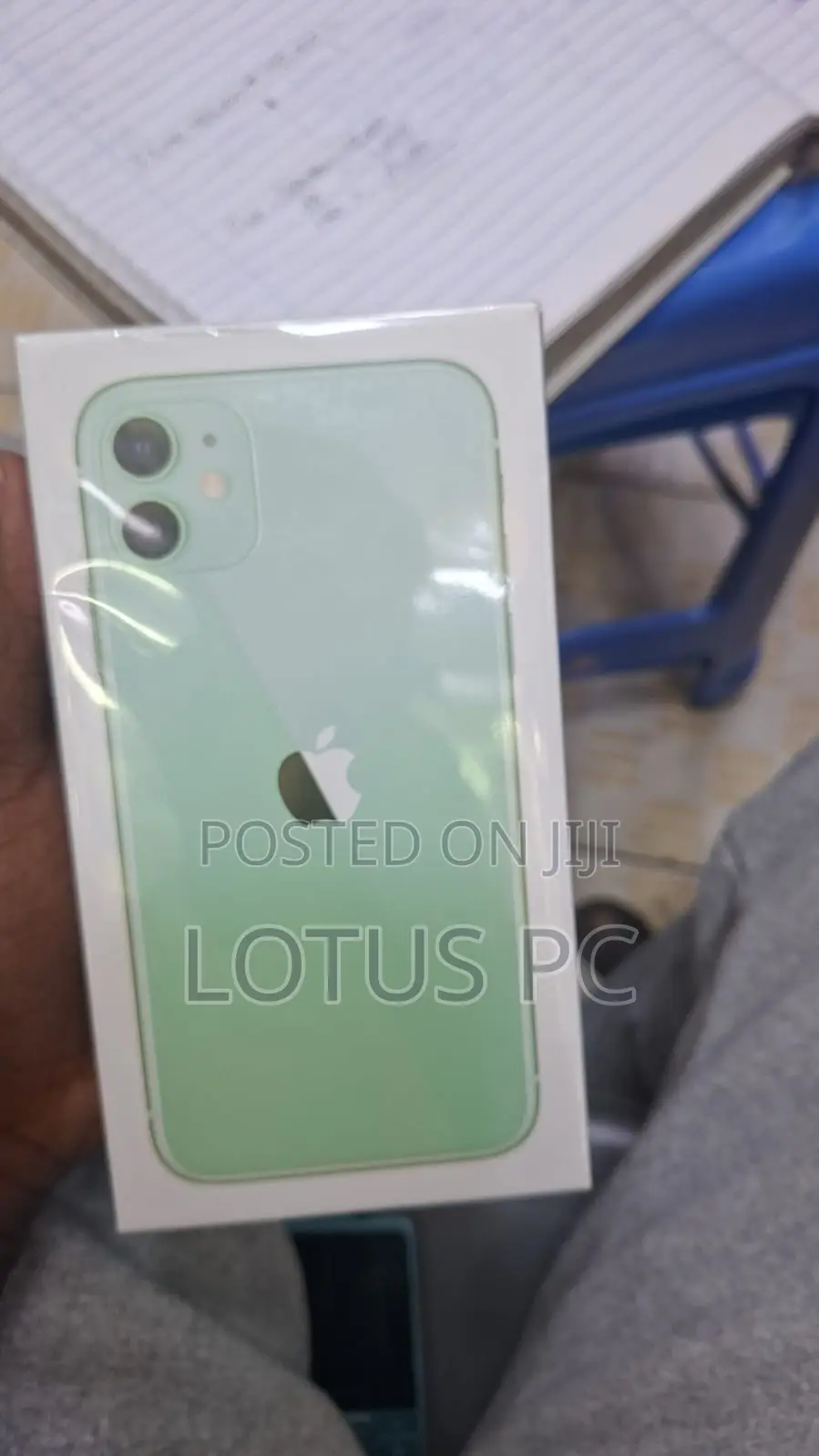 New Apple iPhone 11 128 GB Green
