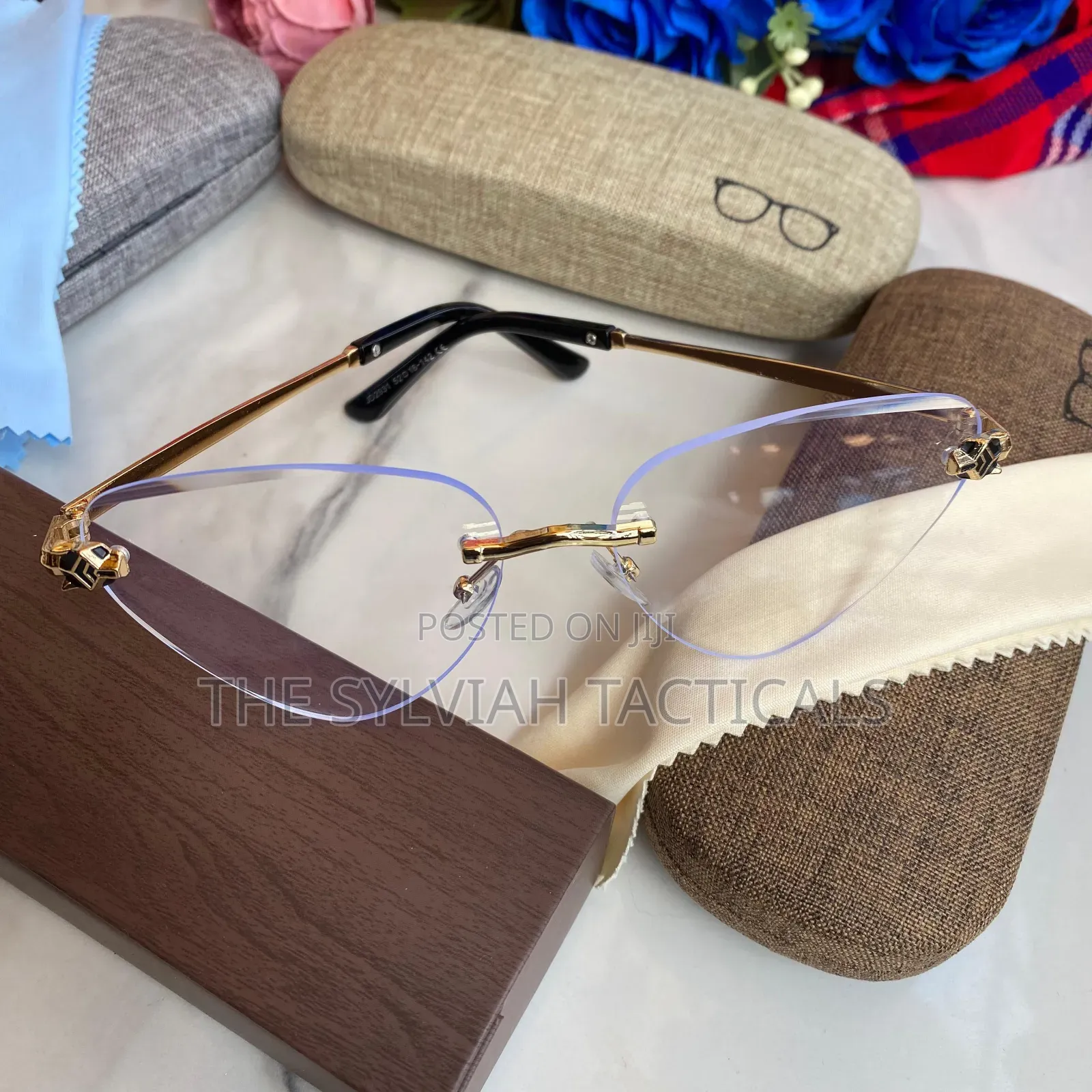 High Quality Fashion 
Level Up Your Look Instantly