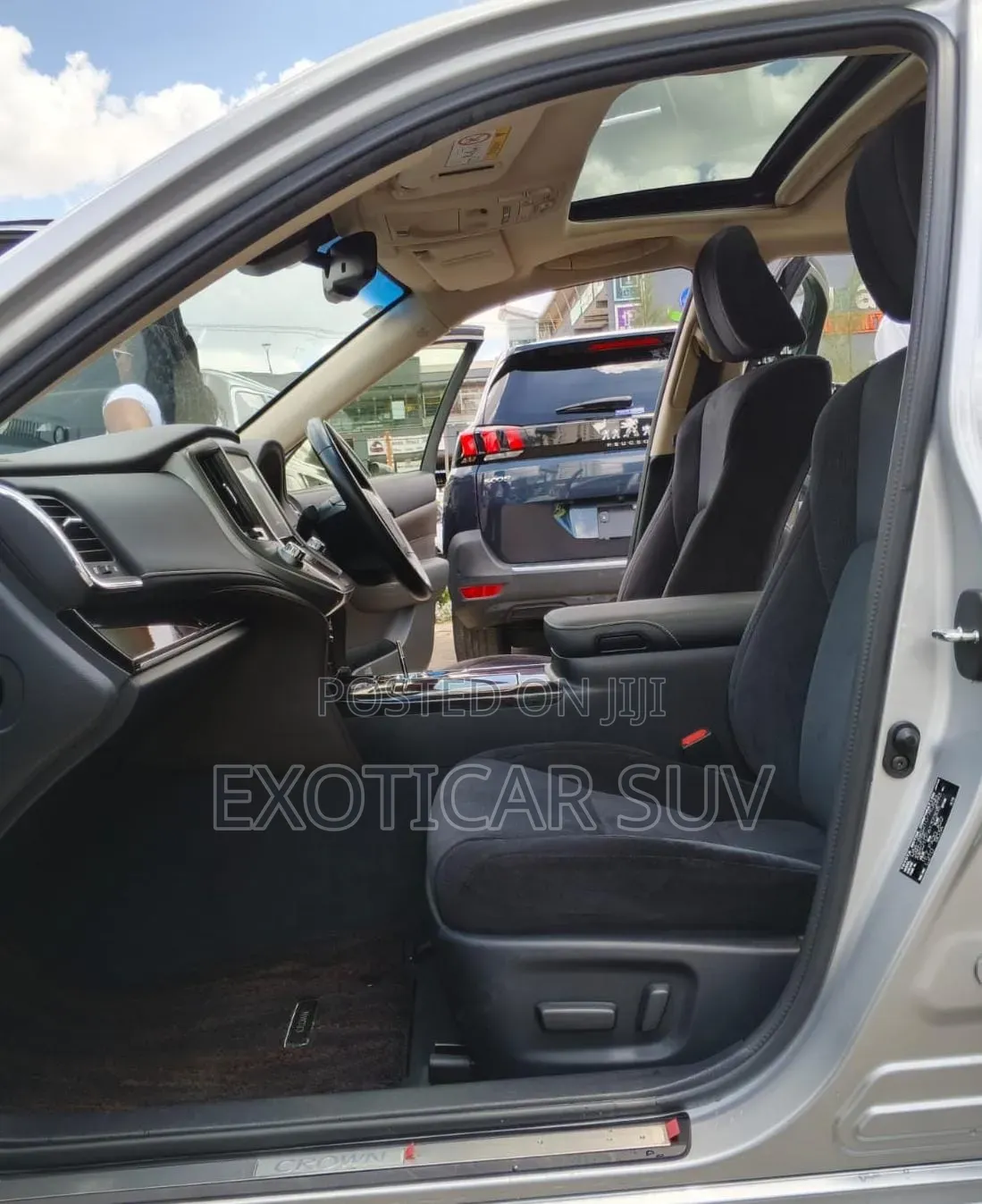 Toyota Crown 2019
