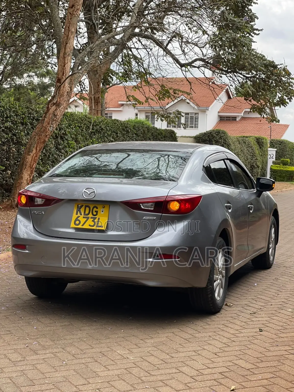 Mazda Axela SV Premium 2014 Silver