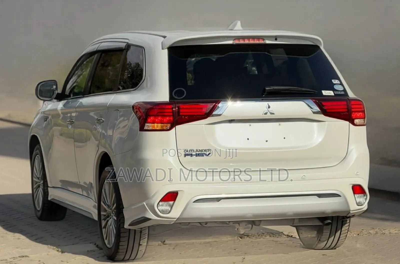 Mitsubishi Outlander 2.4 PHEV AWD 2019 White