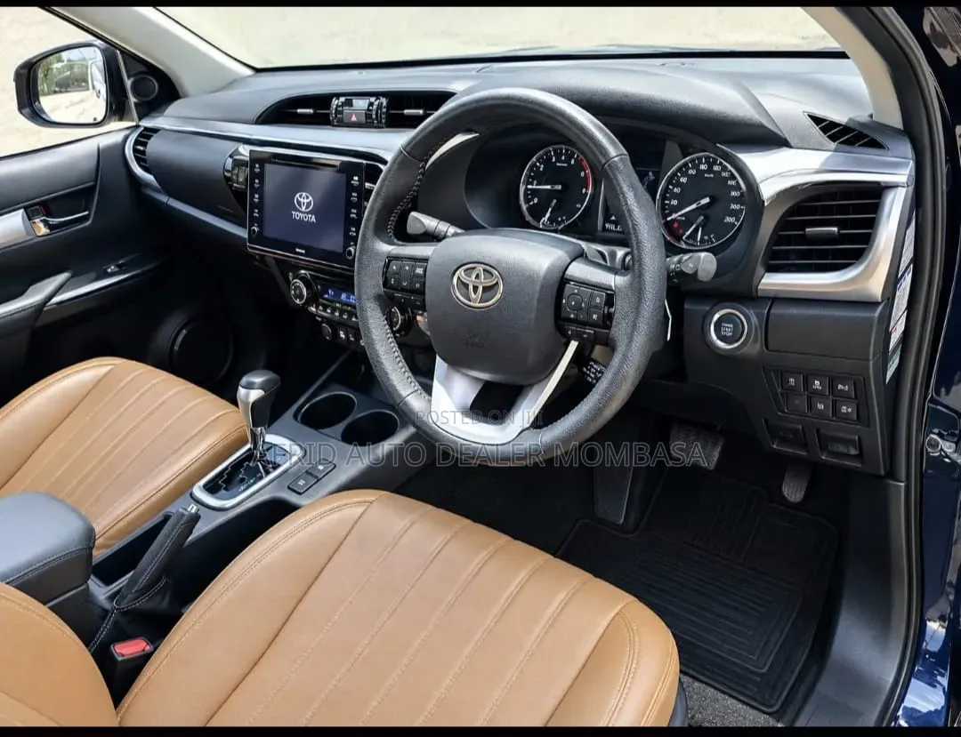 Toyota Hilux Revo Double Cab Deisel 2.4 AWD 2020 Blue