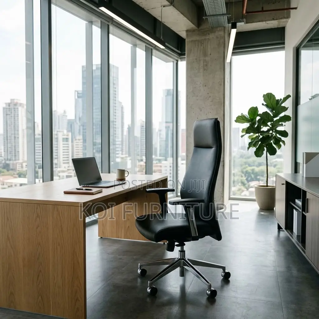 Office Chair : High-Back PU Leather Executive Chair