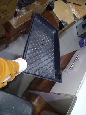 Hydroponic Tray for Beginner Growers - With Holes