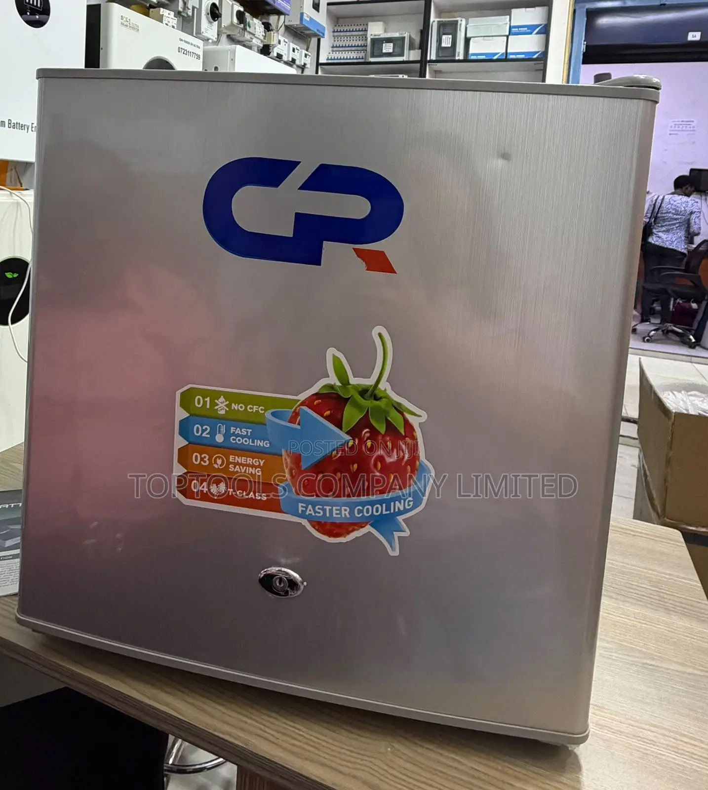 Gr Dc Solar Fast Cooling Fridge 50ltrs