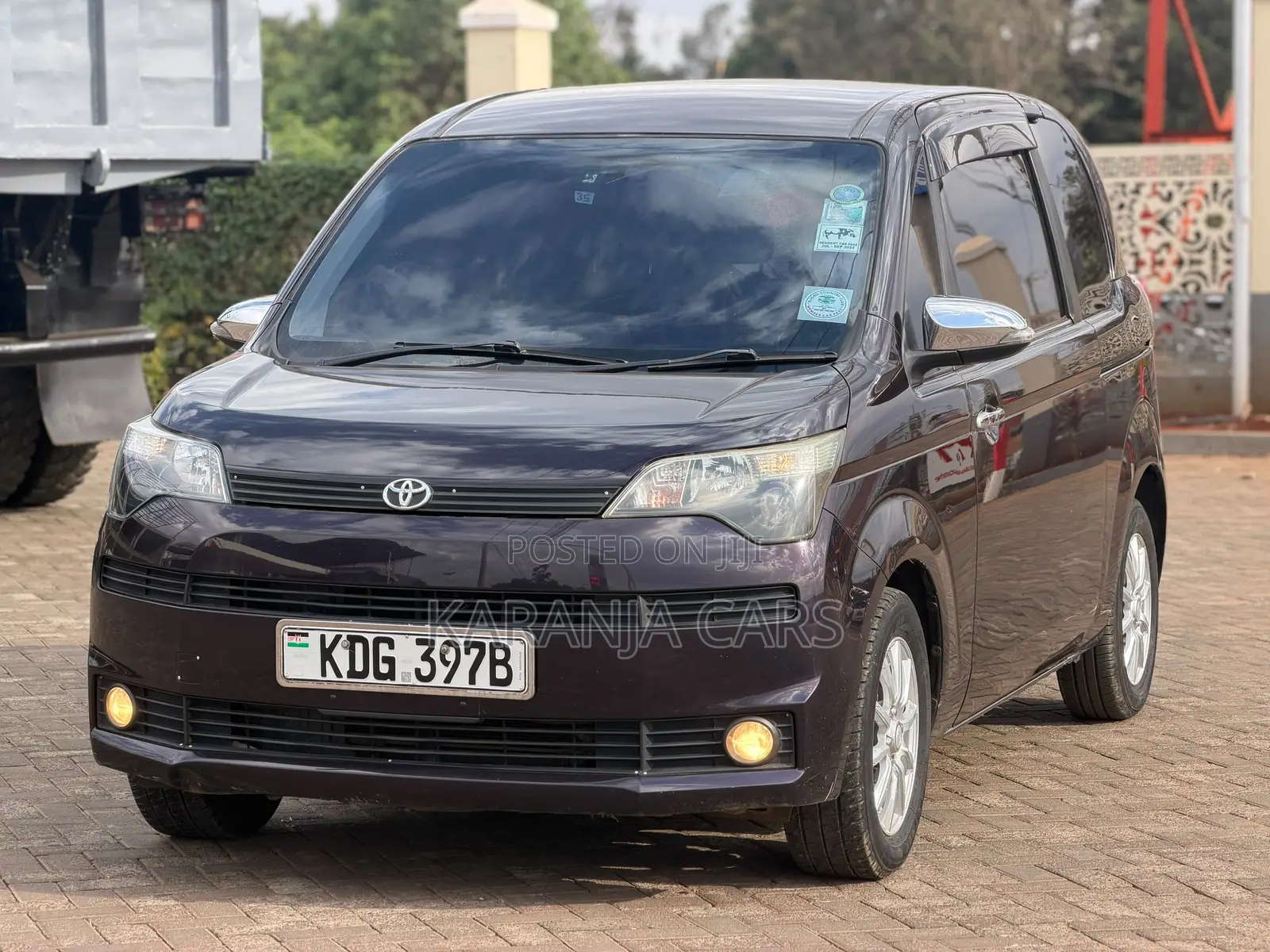 Toyota Spade 1.5 2014