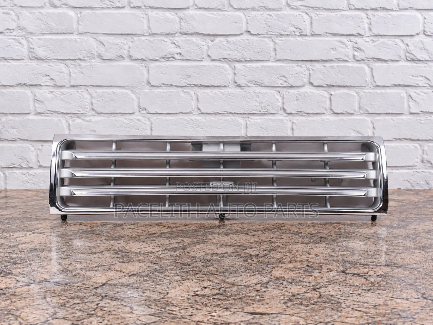 FPI Front Center Grille Mitsubishi Pajero 1992 - 1996 Chrome Colour